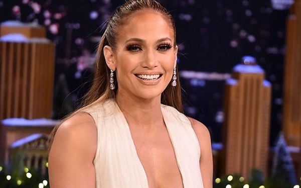 Biography and Net Worth of Jennifer Lopez: Career, Albums & Facts