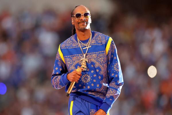 Snoop Dogg Biography and Net Worth: Age, Wife, Songs & Albums and Facts